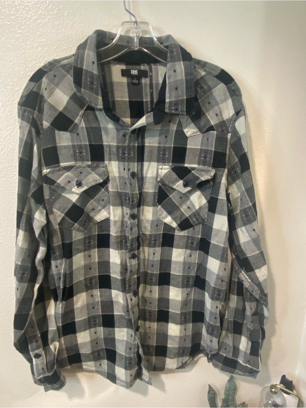 Frye Black & White Plaid Men's Button-Down Shirt Jacket size Large